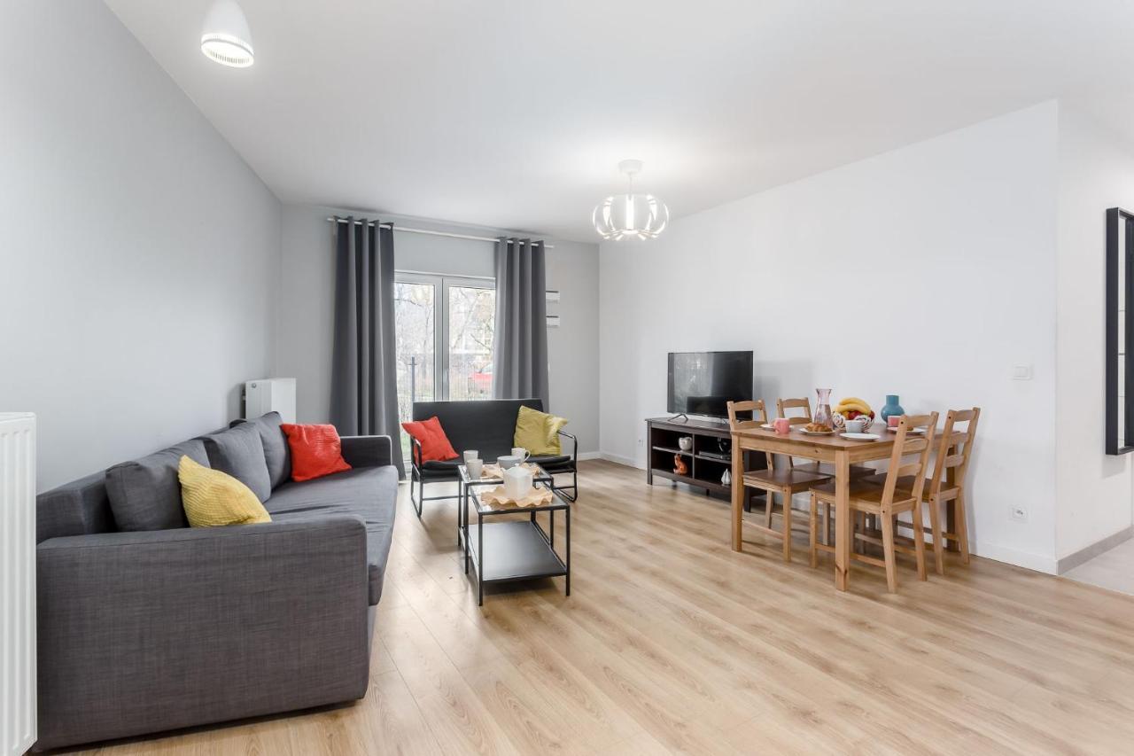 Chill Apartments Marywilska Varsavia Esterno foto