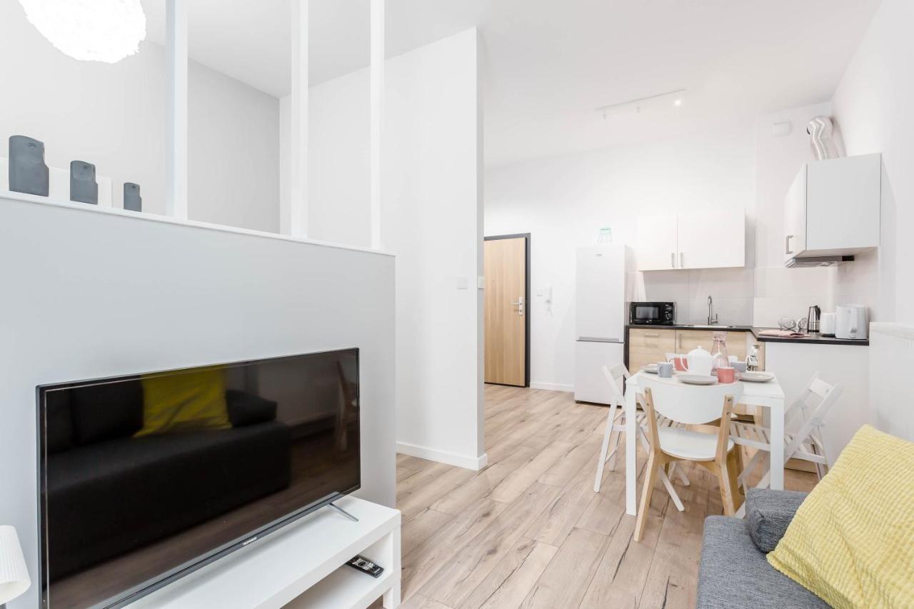 Chill Apartments Marywilska Varsavia Esterno foto